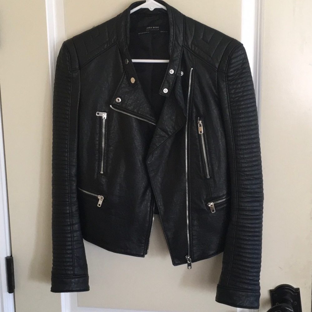 Zara women leather jacket, size XS